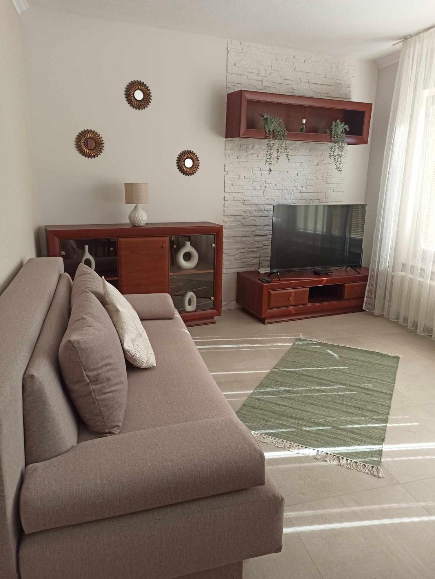 Selyemakacapartman Balatonlelle Ngoại thất bức ảnh