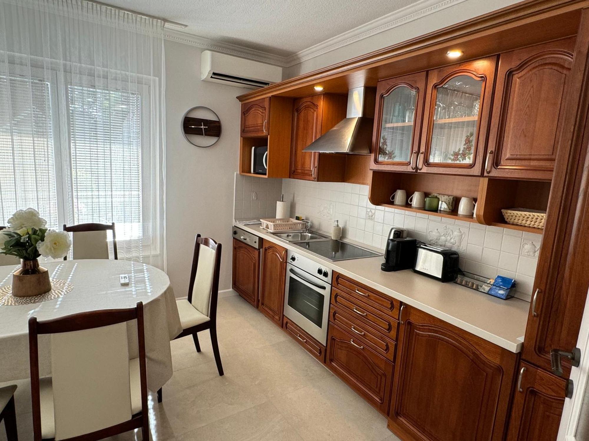 Selyemakacapartman Balatonlelle Ngoại thất bức ảnh
